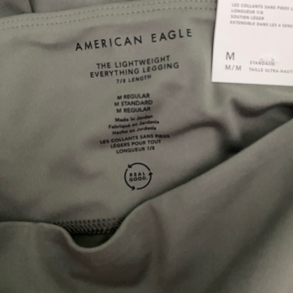 American Eagle The Lightweight Everything 7/8 Length Legging NWT Size M - Picture 7 of 8
